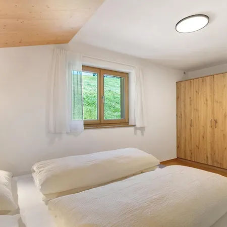 Apartment Lue Da Plazores